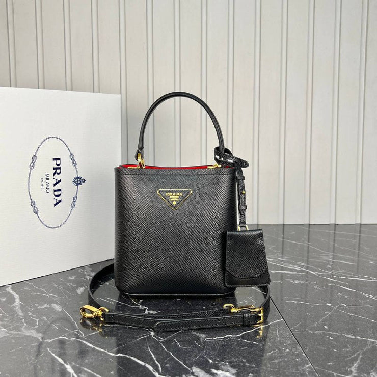 PRADA- Panier Saffiano