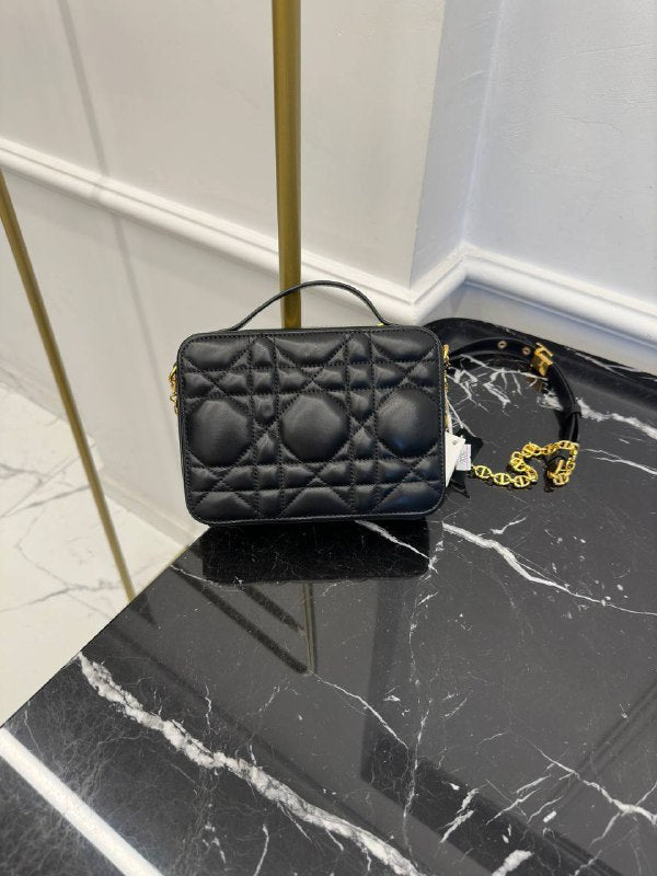 DIOR- ‘CARO BOX BAG’