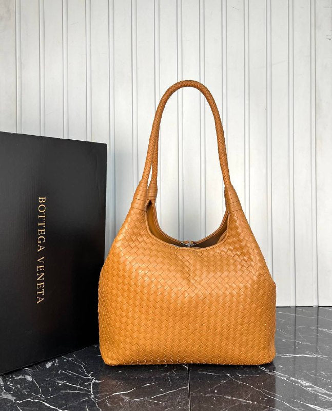 BOTTEGA VENETA-Santana