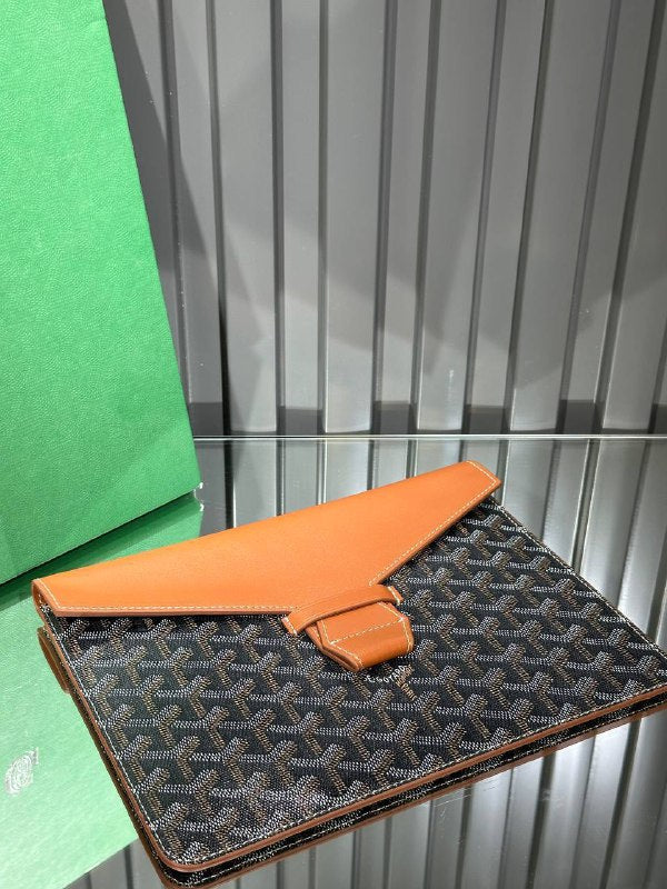 GOYARD- CLUTCH