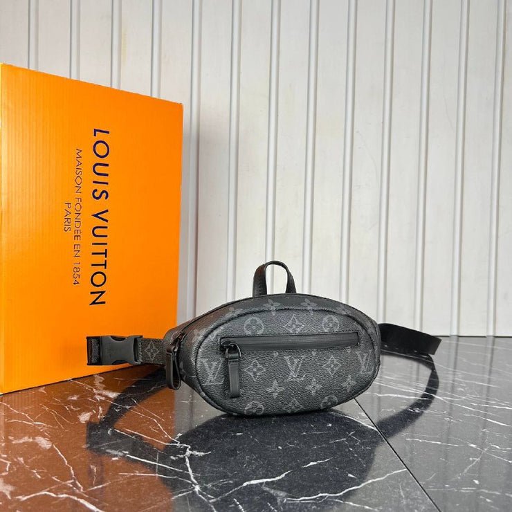 LOUIS VUITTON-Catch bumbag