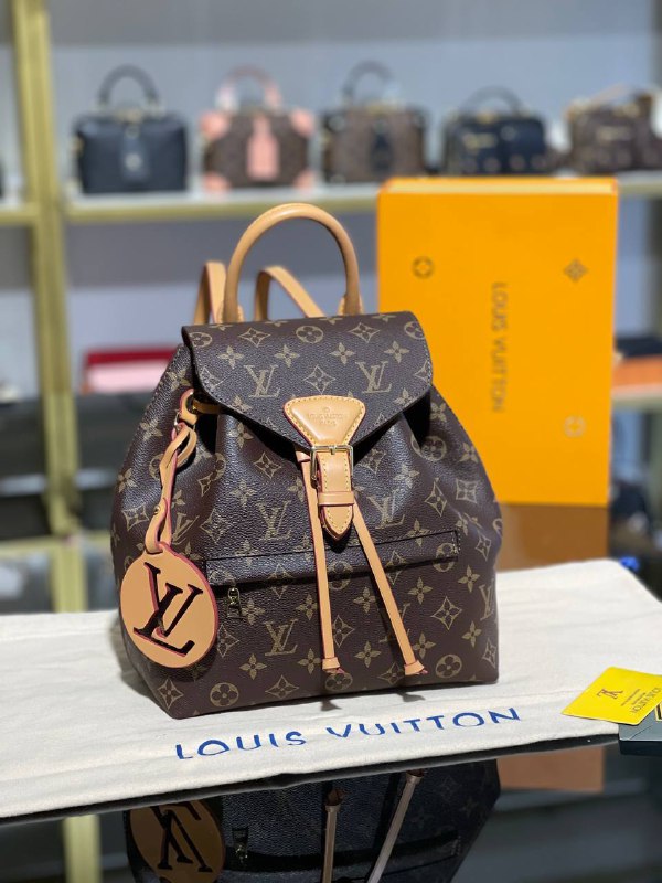 LOUIS VUITTON-Montsouris PM