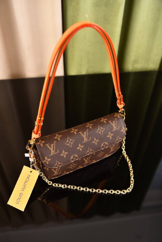 LOUIS VUITTON-Wallet on Chain