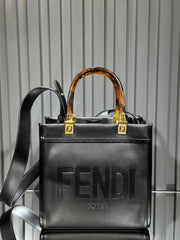 FENDI- Sunshine shopper