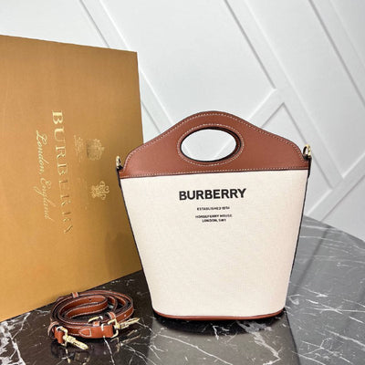 BBURBERRY-