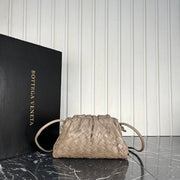 BOTTEGA VENETA-The Pouch