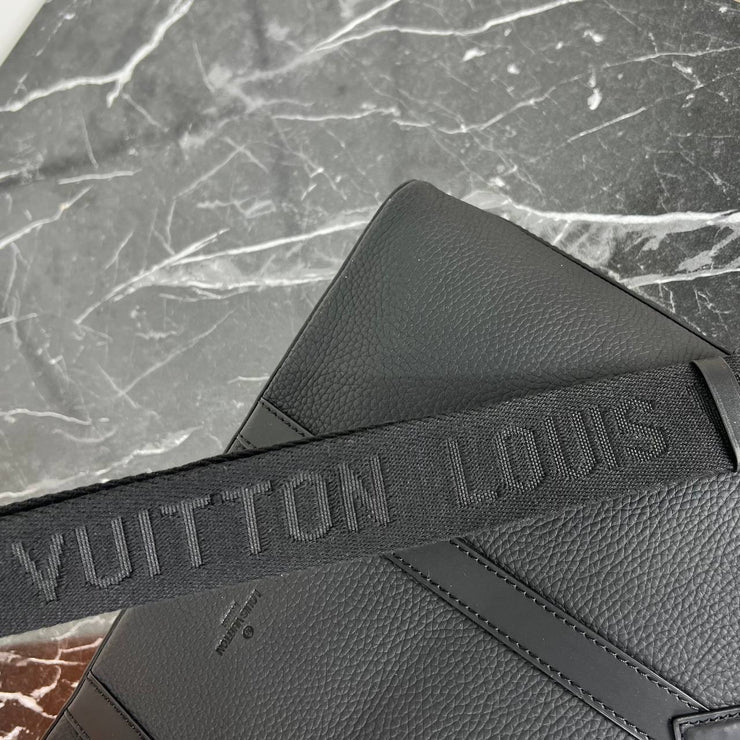 LOUIS VUITTON-TAKEOFF