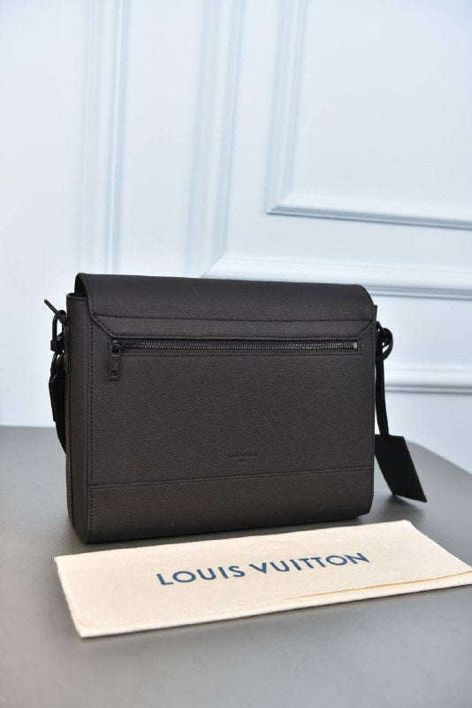 LOUIS VUITTON-Messenger Aerogram