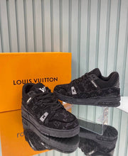 LOUIS VUITTON-