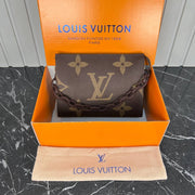 LOUIS VUITTON-