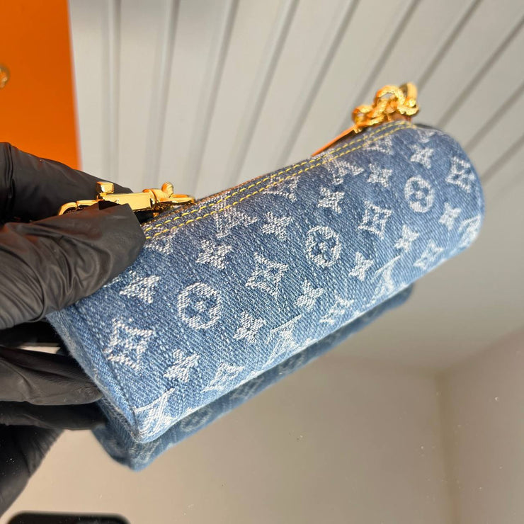 LOUIS VUITTON- Speedy bag