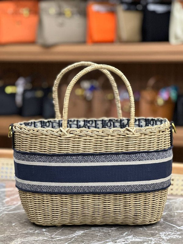 DIOR - WICKER BASKET BAG