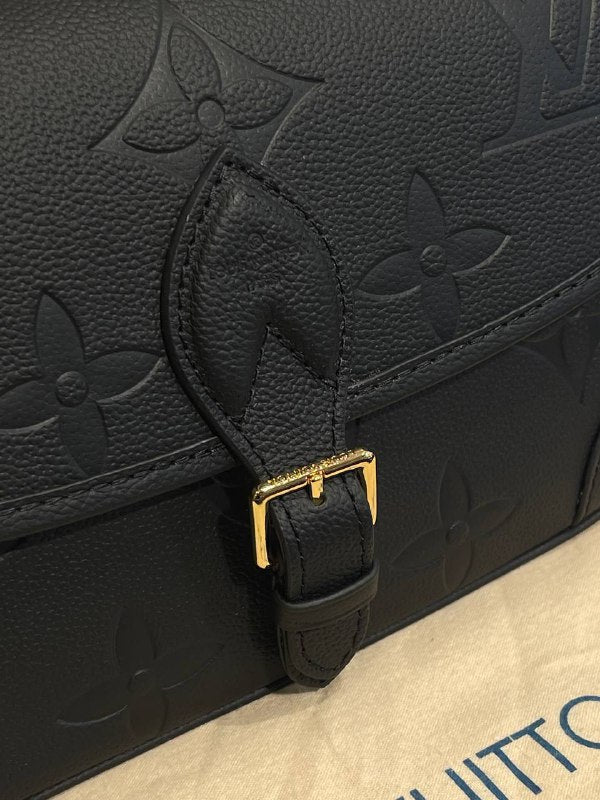 LOUIS VUITTON- Diane Monogram