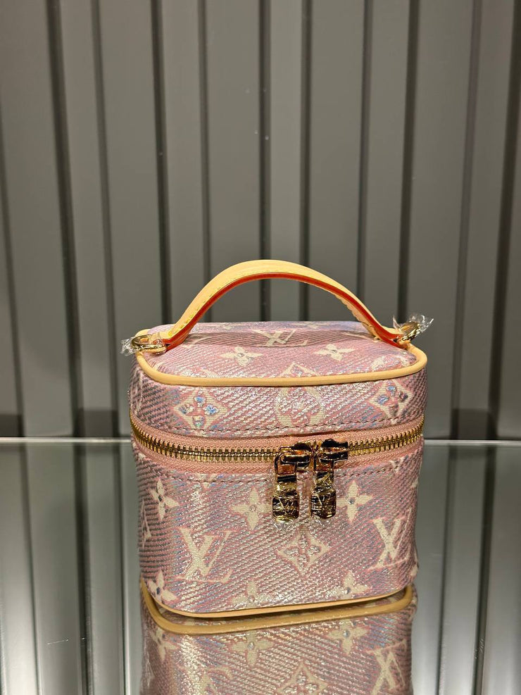 LOUIS VUITTON-Micro vanity bag