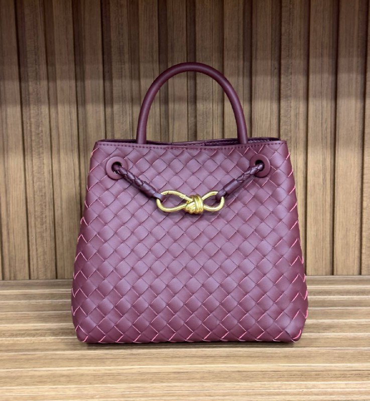 BOTTEGA VENETA-