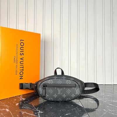 LOUIS VUITTON-Catch bumbag