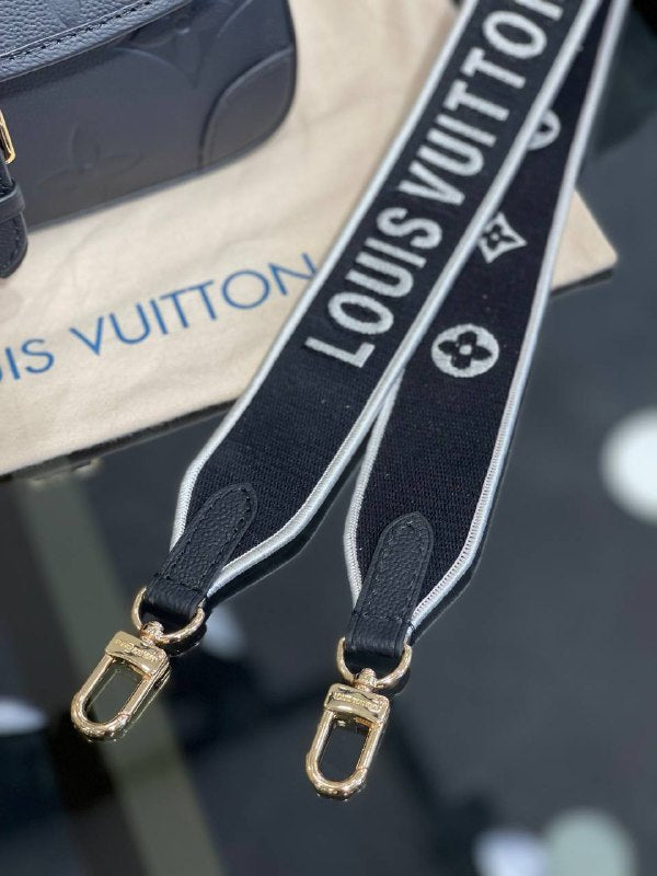 LOUIS VUITTON- Diane Monogram