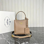 PRADA- Panier Saffiano